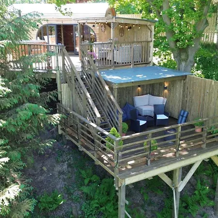 The Pines Treehouse At Treetops Hideouts * Richmond (North Yorkshire)